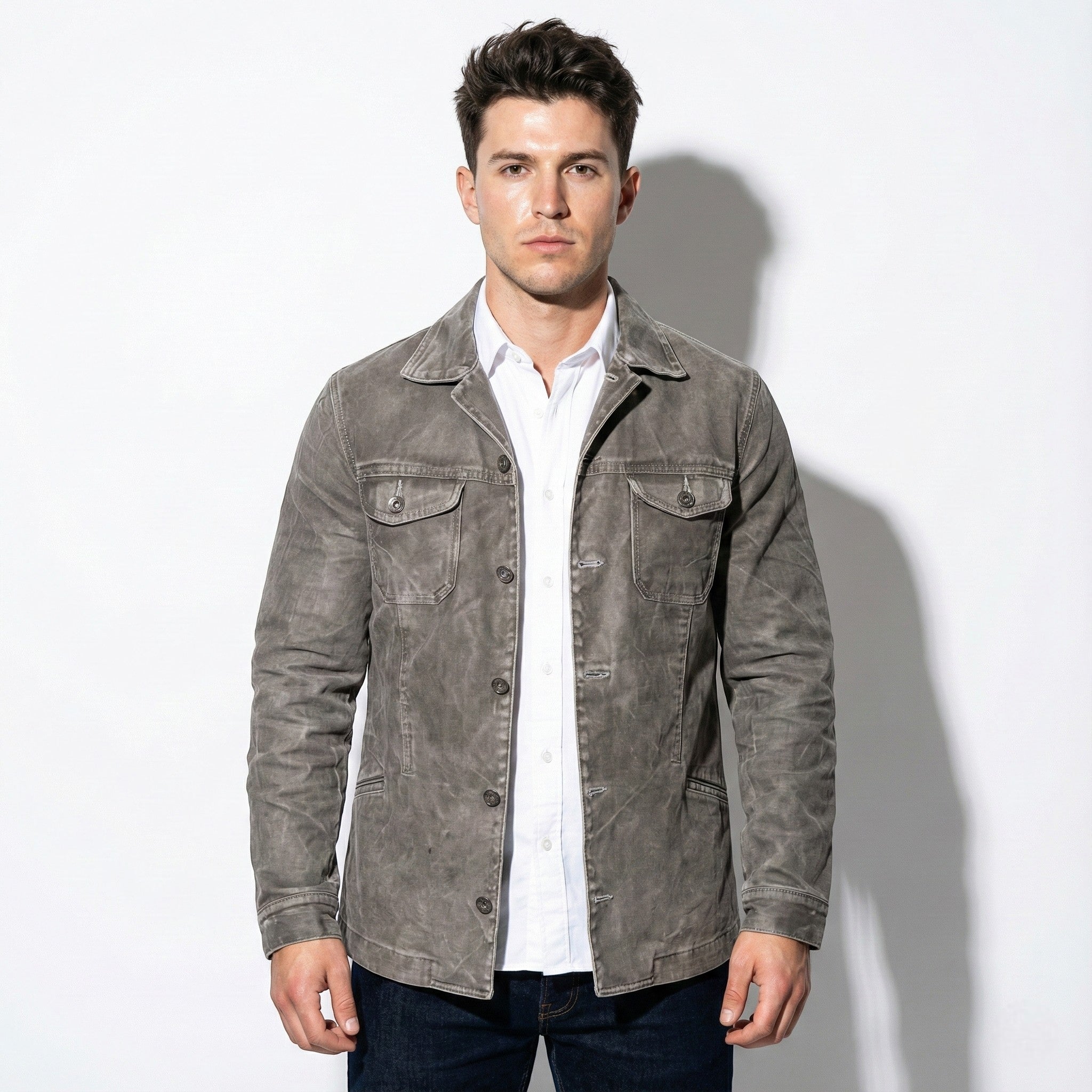 Men's Vintage Denim Jacket with Button-Up Closure and Double Chest Pockets