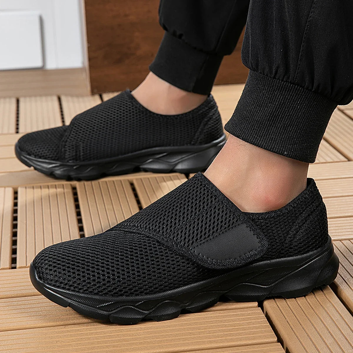 Charlie - Men's Orthopedic Slip-On Sneakers with Adjustable Strap