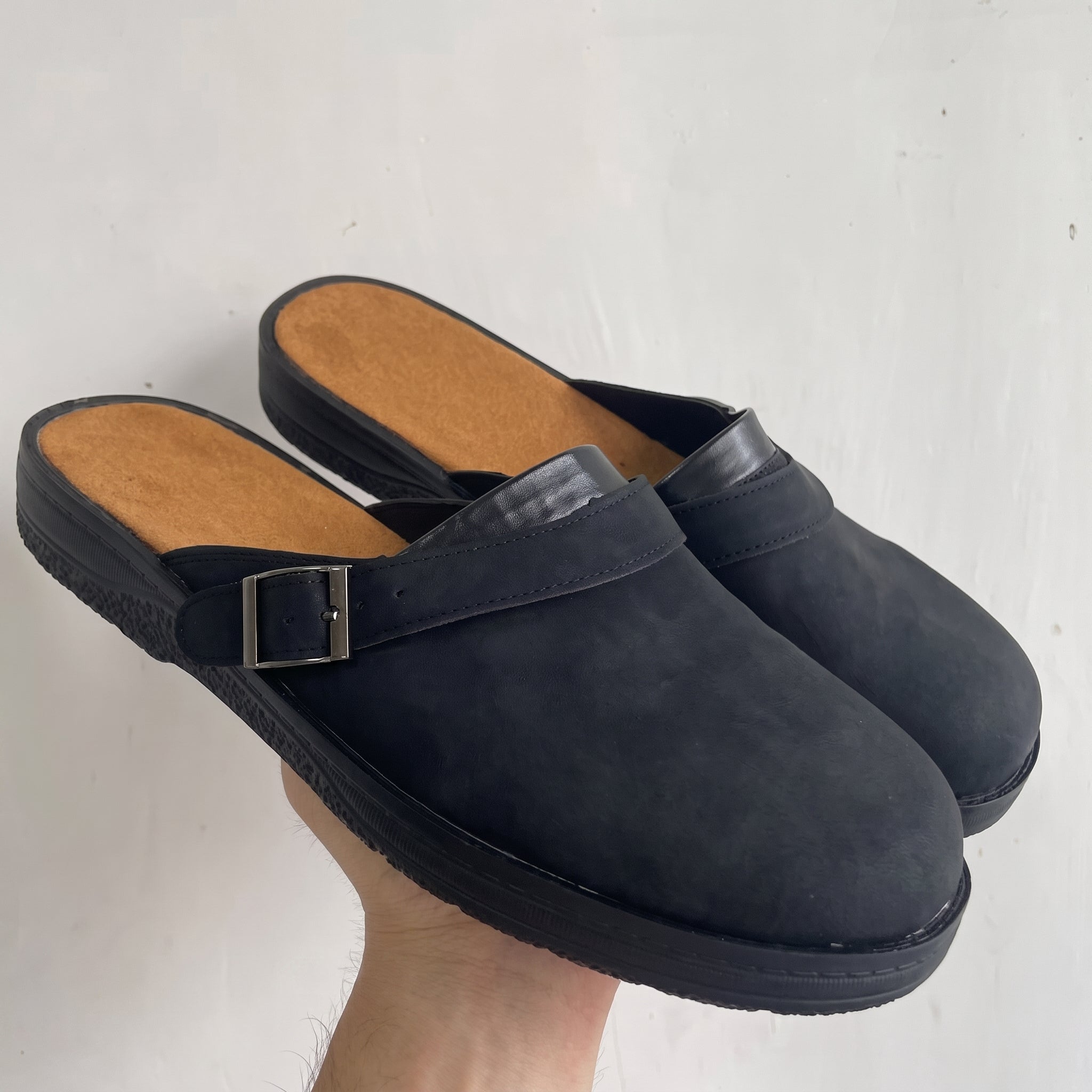 Benjamin - Men's Orthopedic Buckle Heel Strap Clogs