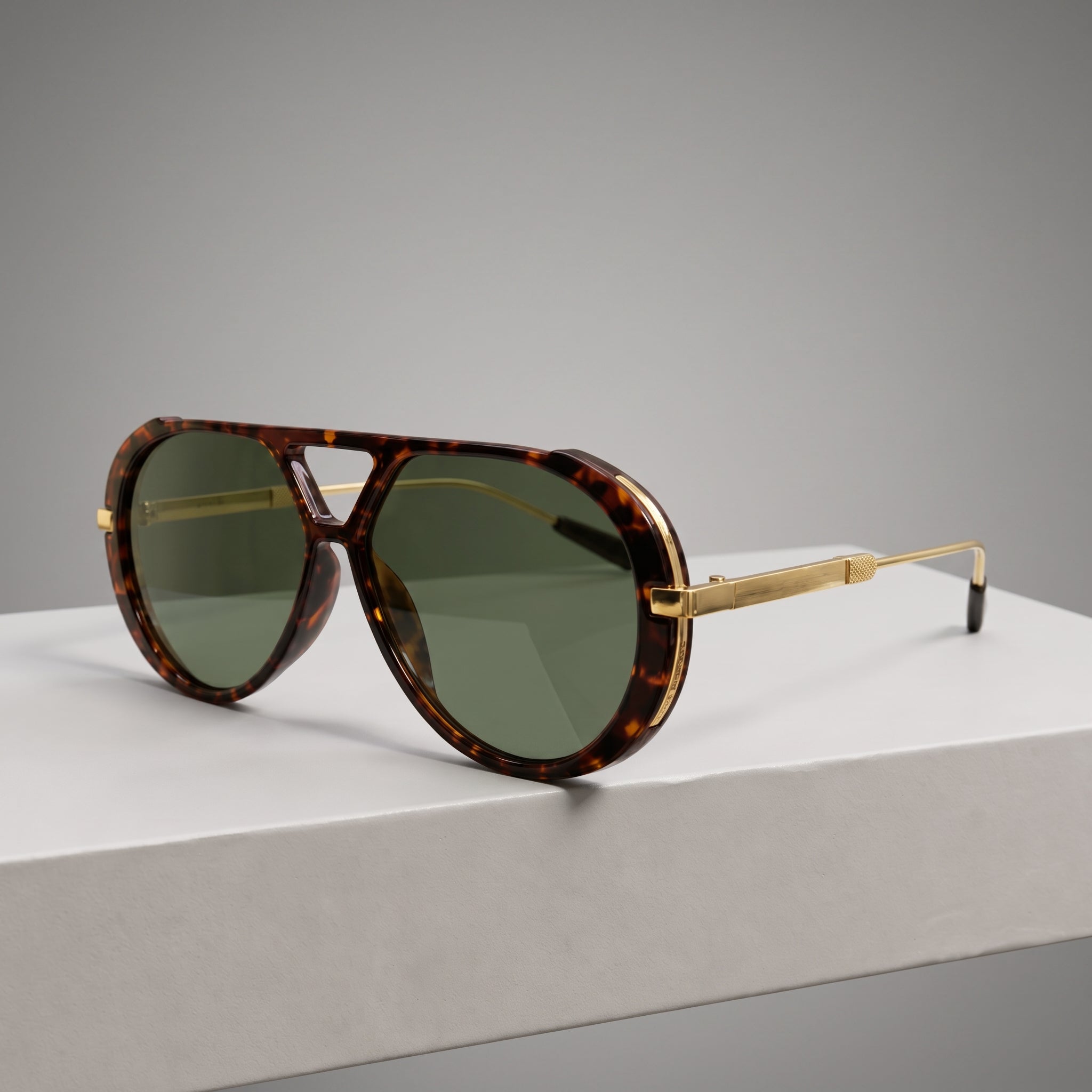 Sophie - Women's Summer Tortoiseshell Gradient Sunglasses