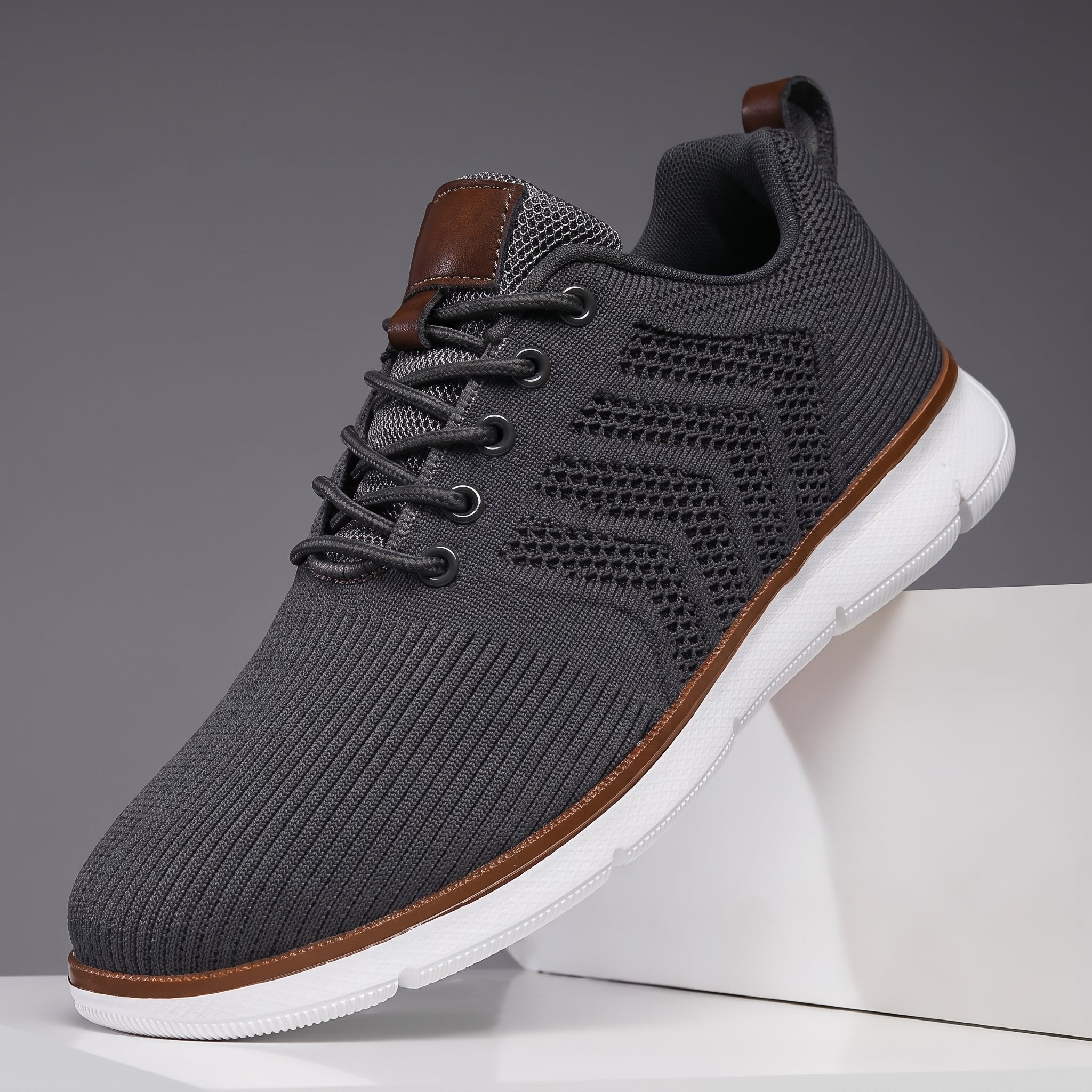 Jonas - Men's Orthopedic Breathable Low-Top Sneaker