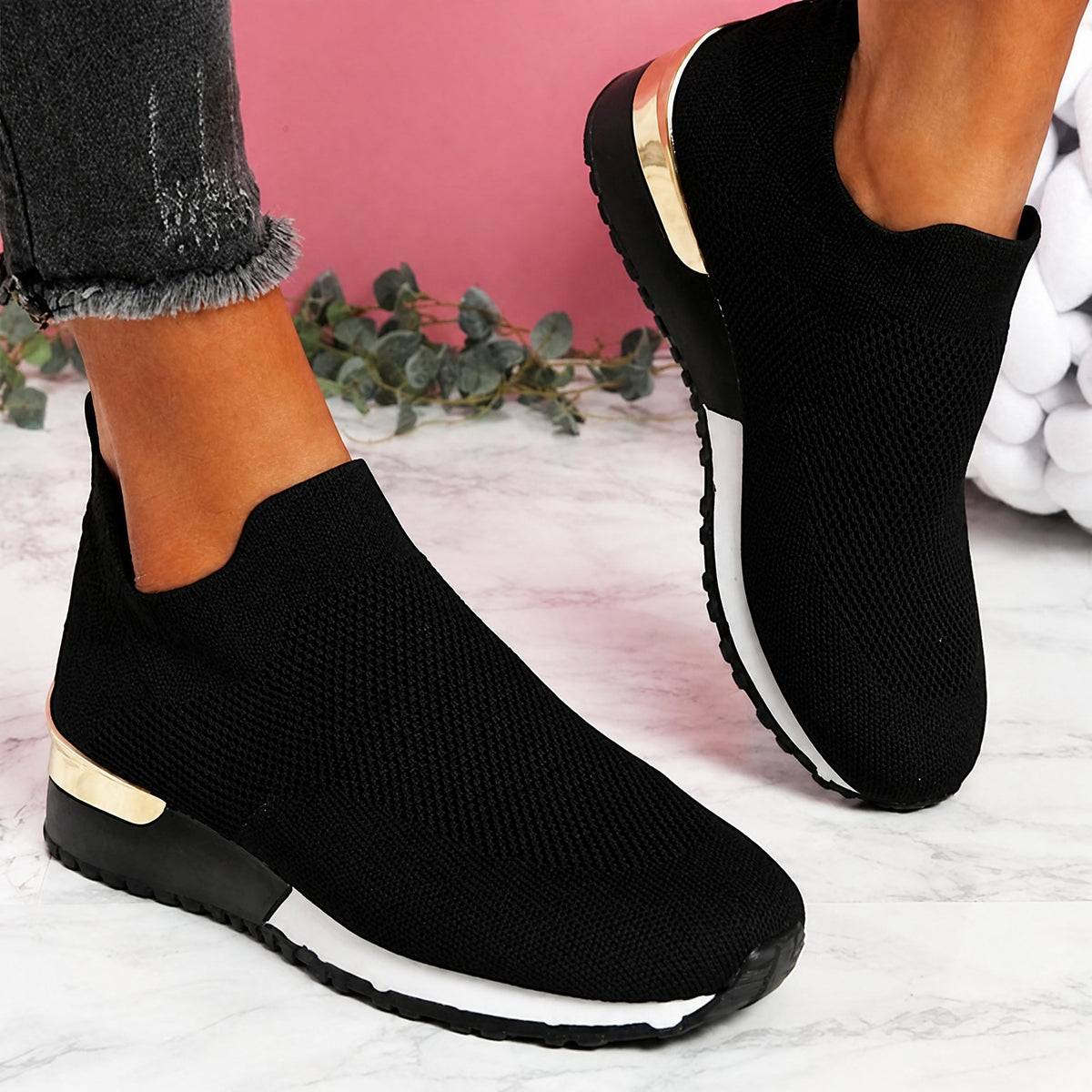 Alice - Women's Orthopedic Slip-On Sneakers with Cushioned Sole - Sneakers - Black - Parker&Brooks