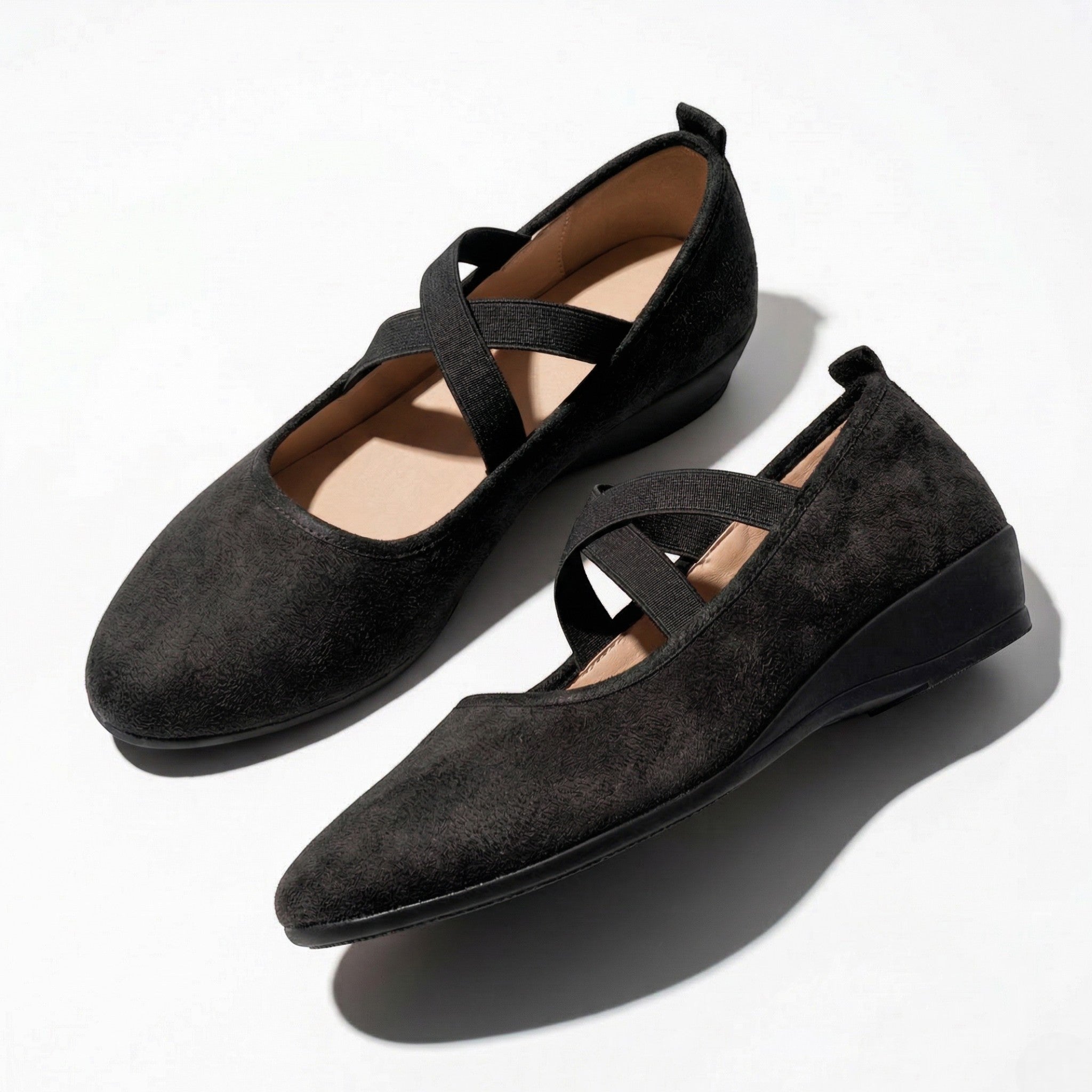 Amelia - Women's Elastic Strap Flat Shoes - Shoes - Black - Parker&Brooks
