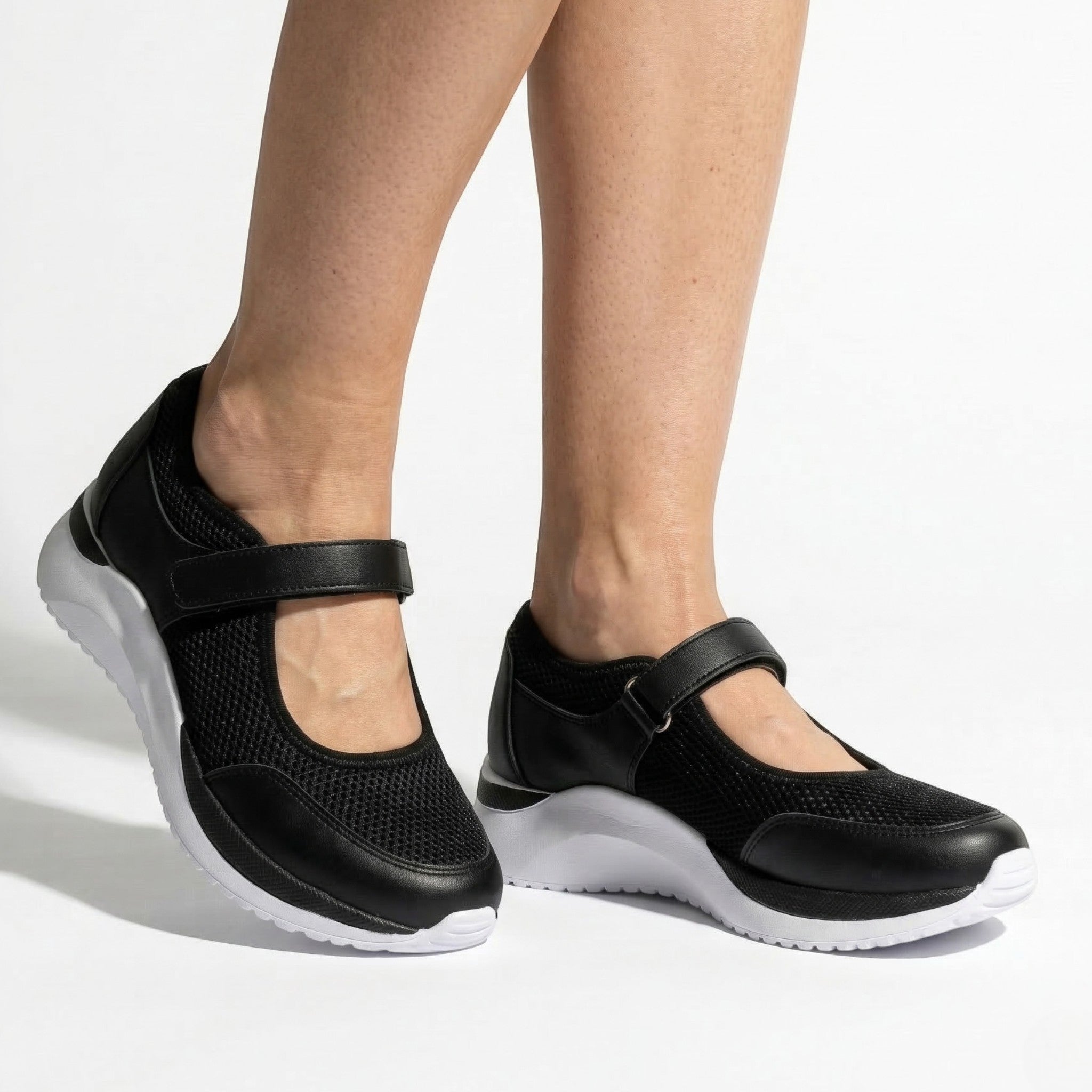 Amelia - Women's Orthopedic Sneakers with Velcro Strap - Sneakers - Black - Parker&Brooks