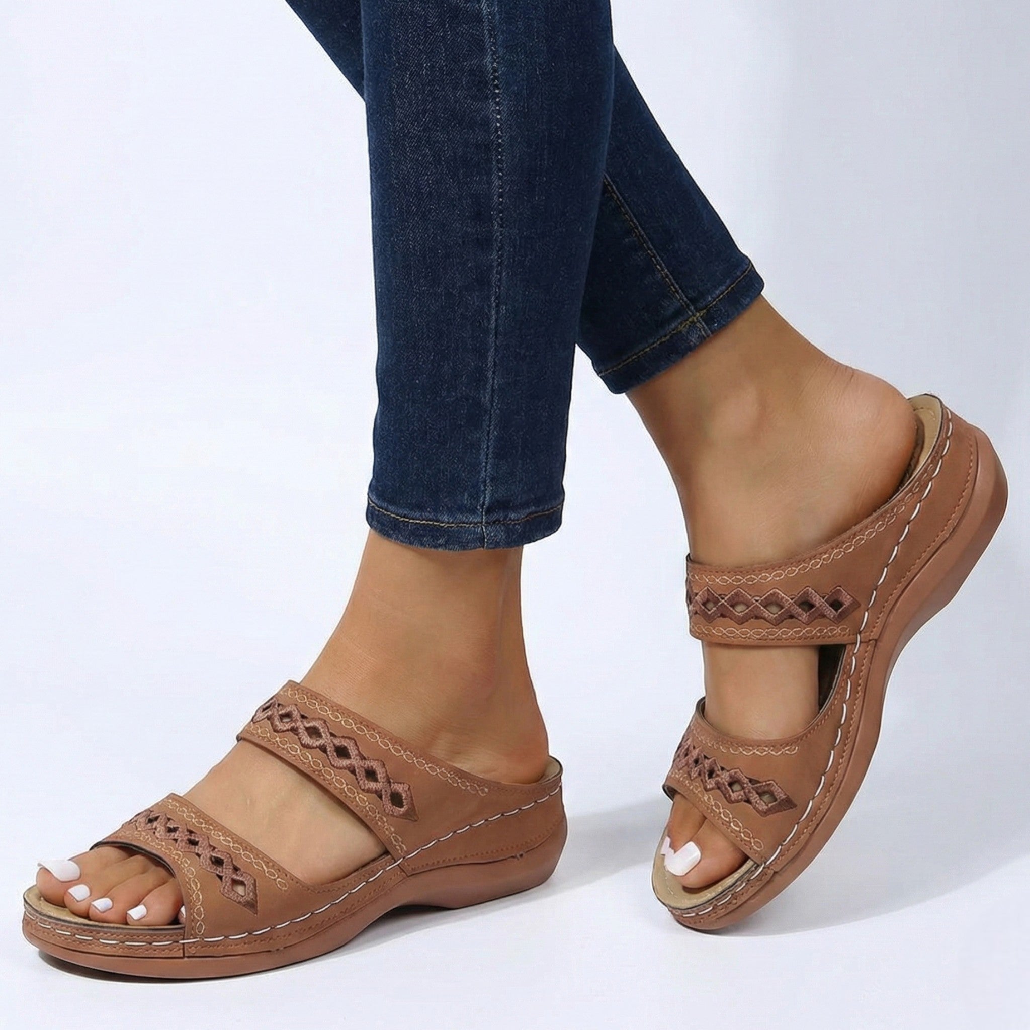 Amelia - Women's Orthopedic Open Toe Sandals - Sandal - Brown - Parker&Brooks