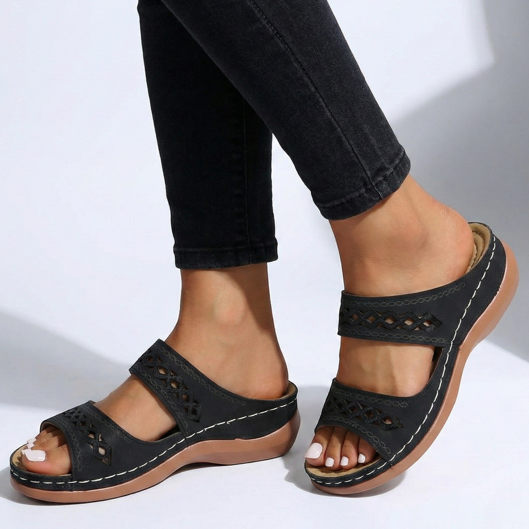 Amelia - Women's Orthopedic Open Toe Sandals - Sandal - Black - Parker&Brooks