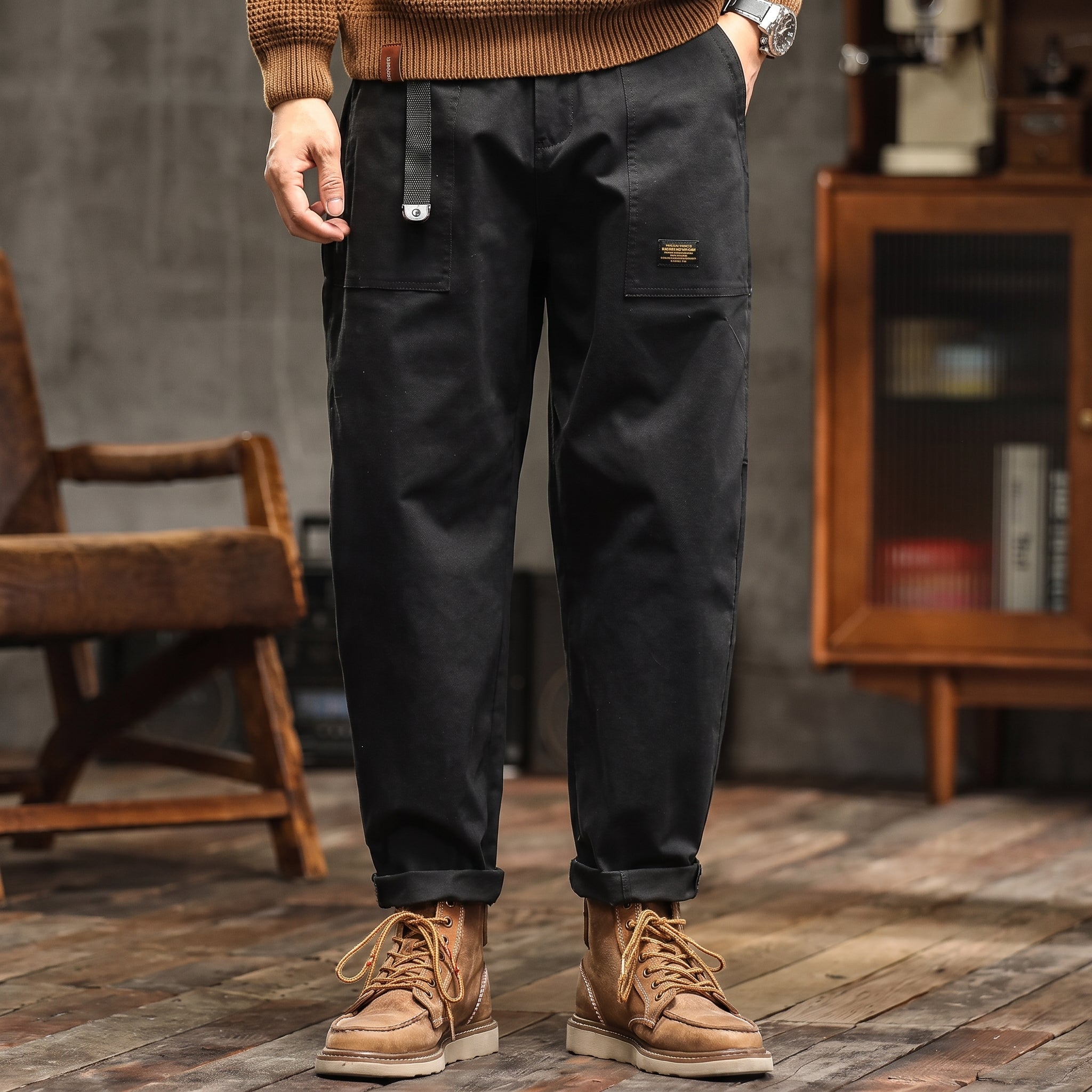 Charlie - Men's Relaxed Fit Cargo Trousers with Flap Pockets - Cargo Pants - Black - Parker&Brooks