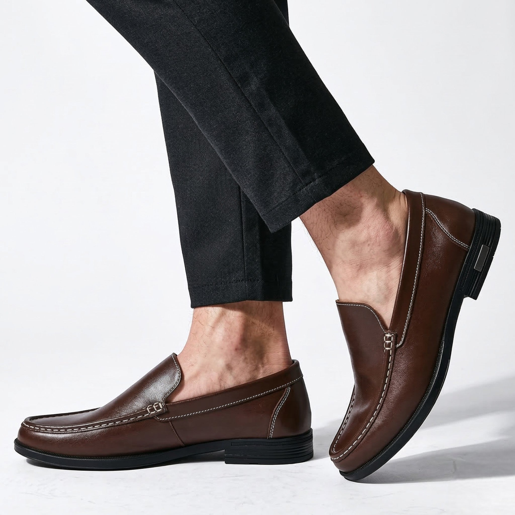 Charlie - Men's Comfortable Slip - on Loafers - Loafers - Brown - Parker&Brooks