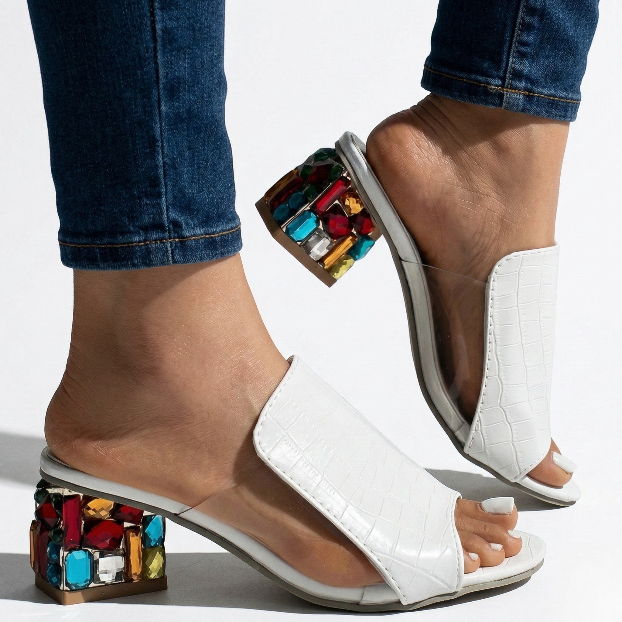 Clara - Women's Block Heel Sandals - Sandals - White - Parker&Brooks