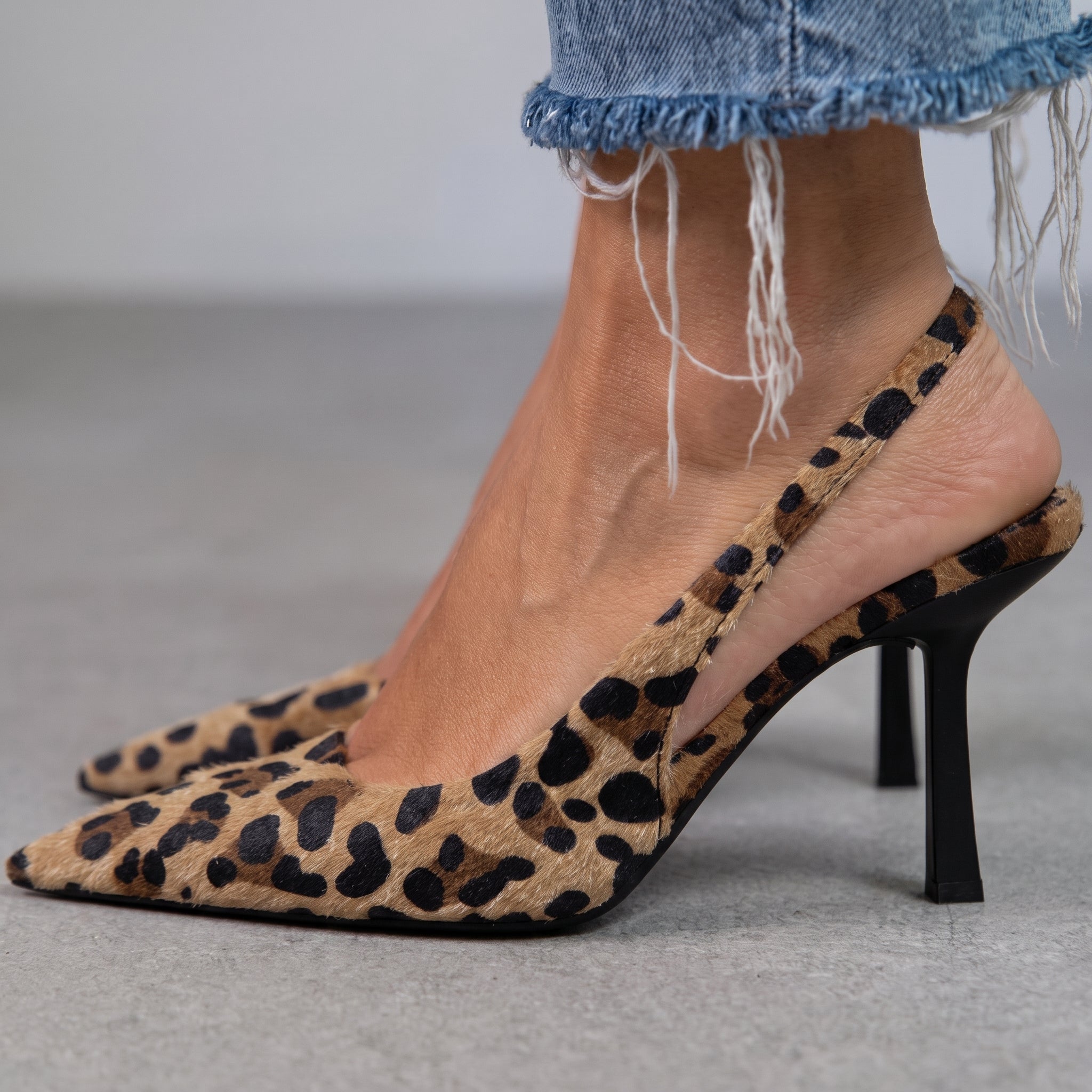 Daisy - Women's Leopard Print Pointed Toe Slingback Kitten Heel Pumps - Heels - Brown - Parker&Brooks