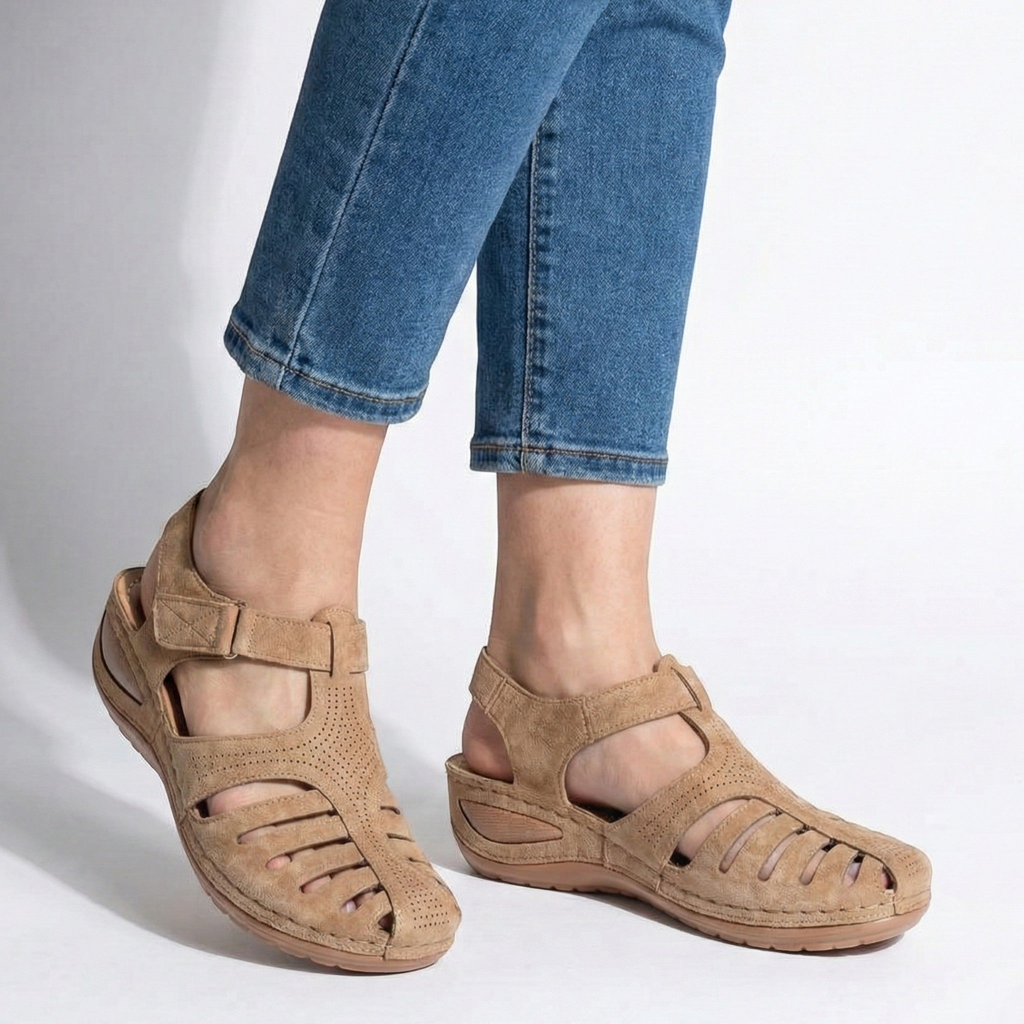Eleanor - Women's Orthopedic Cut - Out Sandal - Sandals - Beige - Parker&Brooks