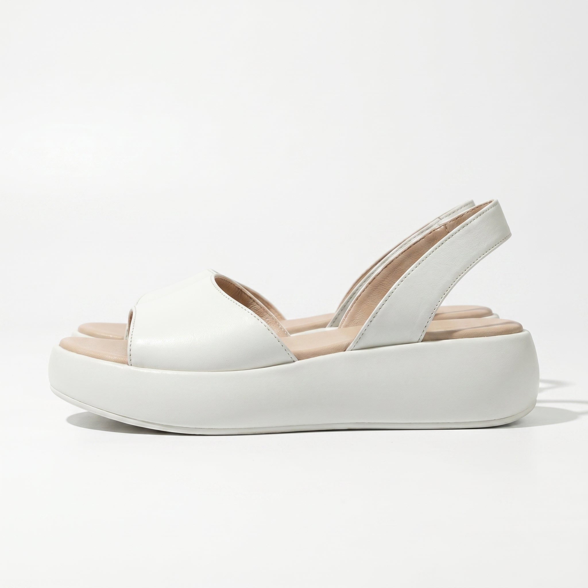 Erin - Women's Lightweight Slip On Summer Sandals - Footwear - White - Parker&Brooks