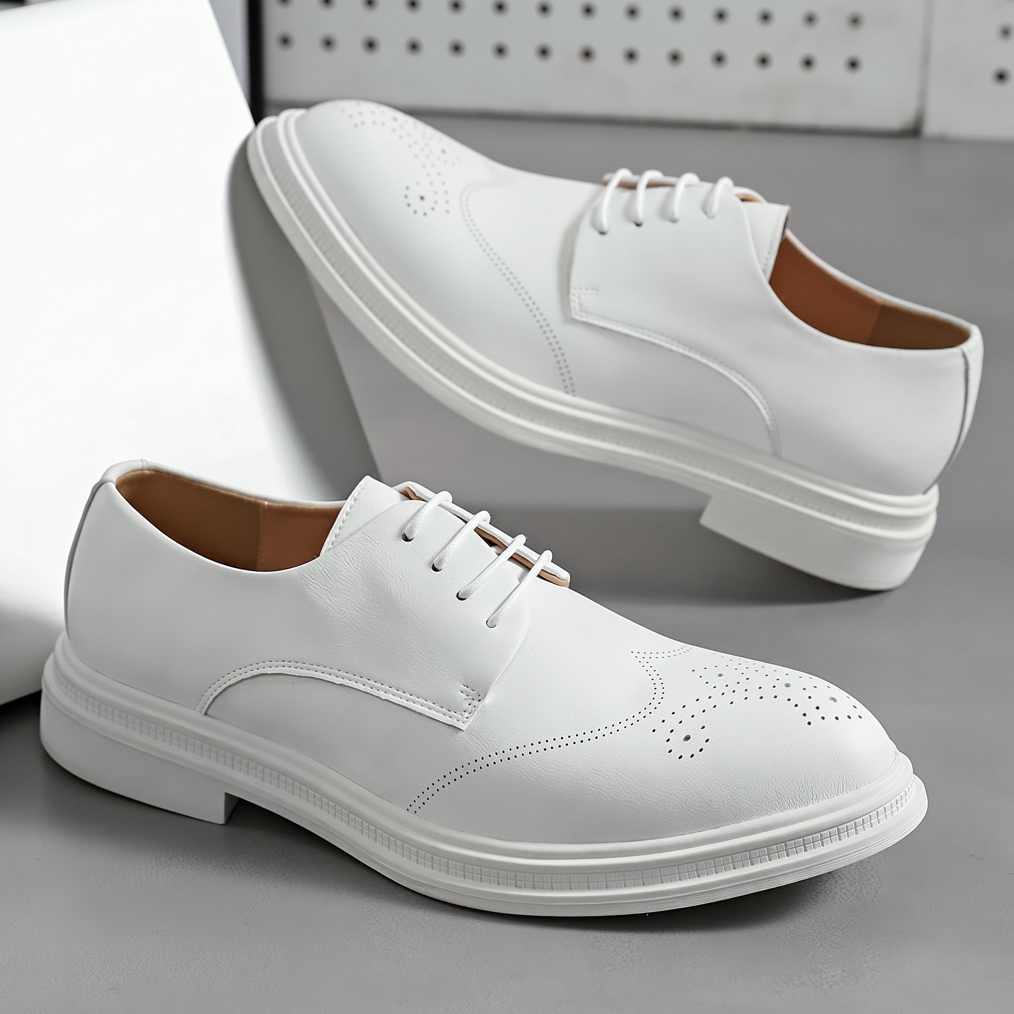 Fletcher - Men's Brogue Lace-Up Flat Sole Derby Shoes - Men's Shoes - White - Parker&Brooks