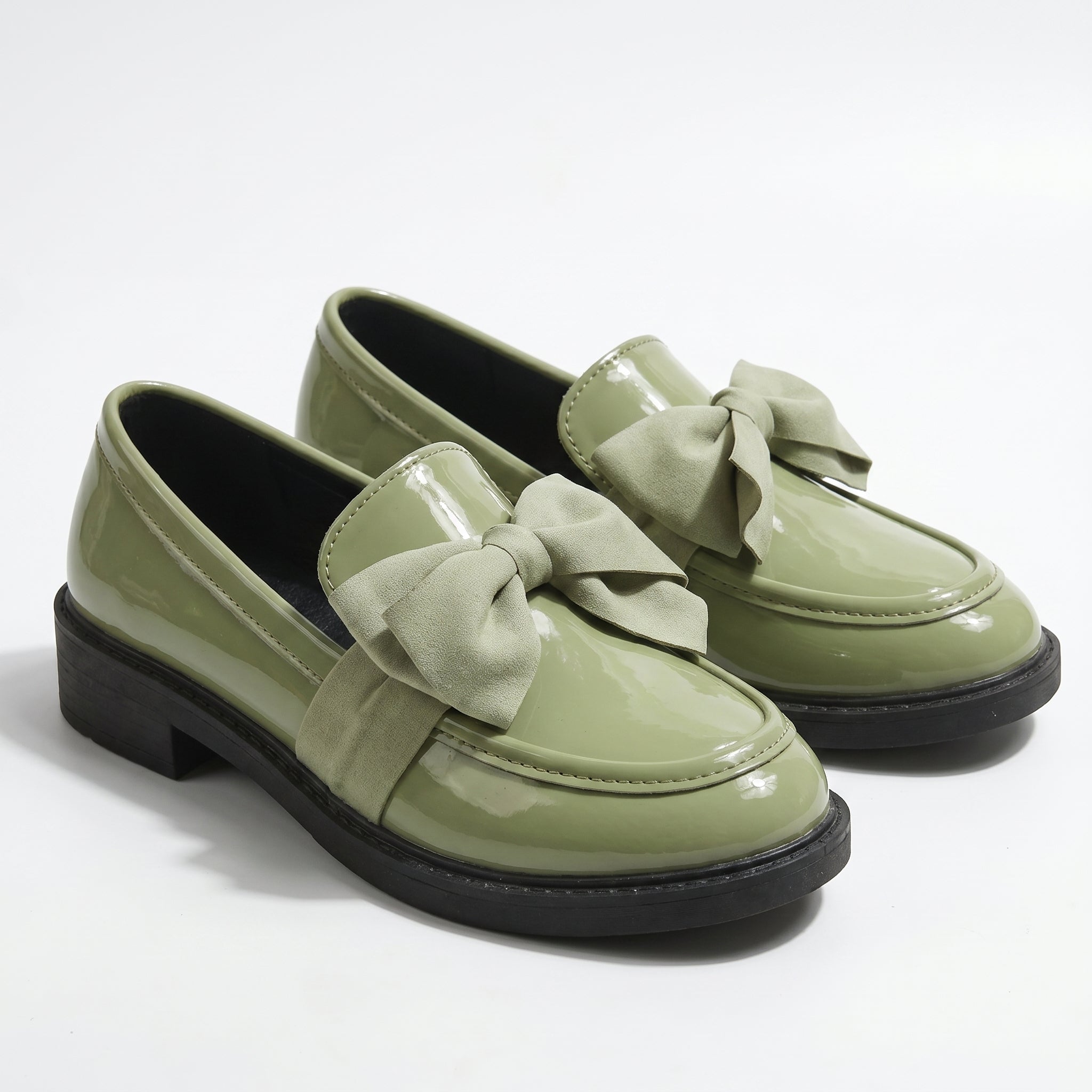 Florence - Women's Platform Loafers with Bow Detail - Loafers - Green - Parker&Brooks