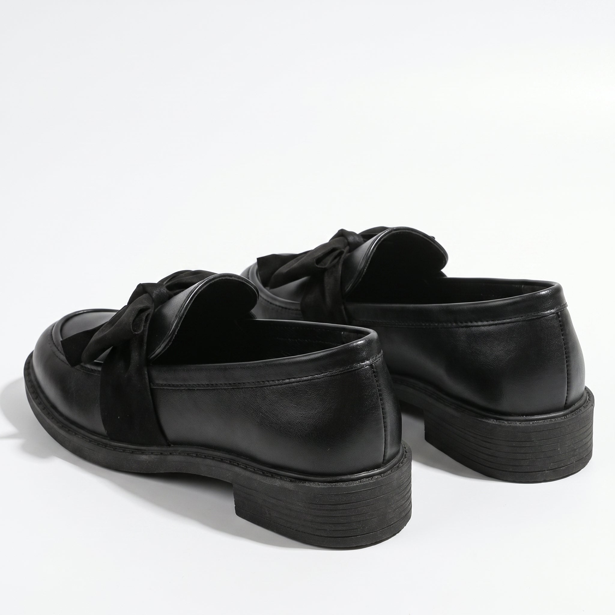 Florence - Women's Platform Loafers with Bow Detail - Loafers - Black - Parker&Brooks