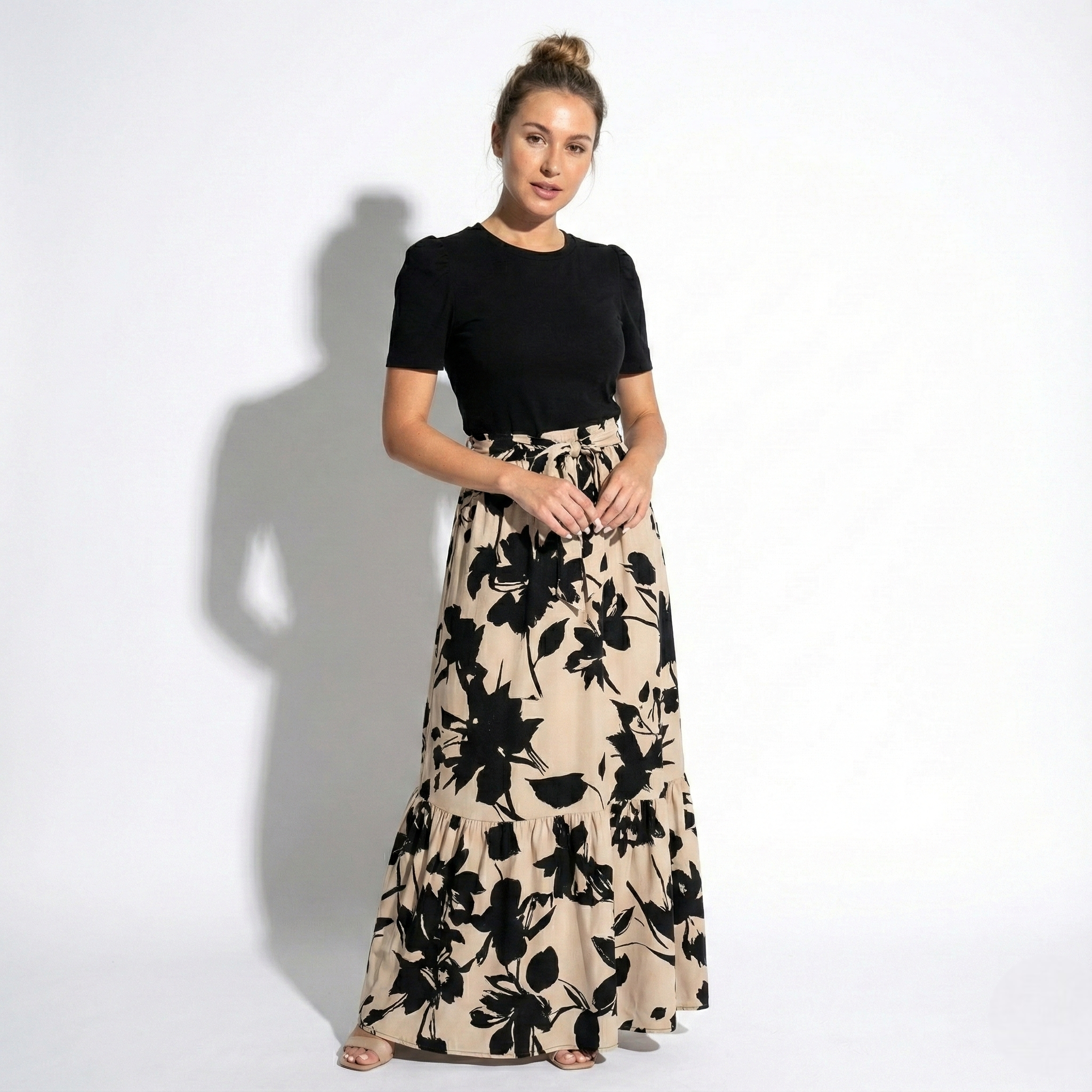 Hannah - Women's Bold Floral Print Maxi Dress
