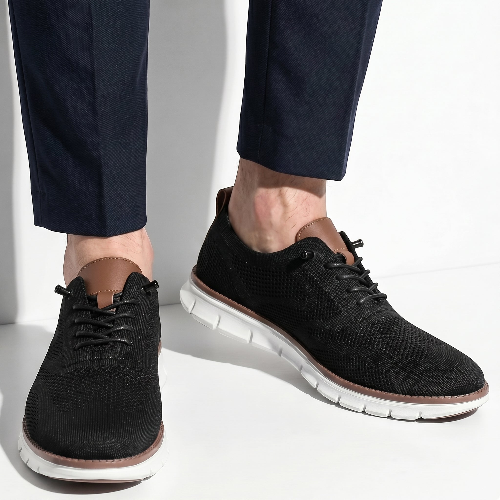 Ian  - Men's Orthopedic Low - Top Sneakers - Shoes - Black - Parker&Brooks