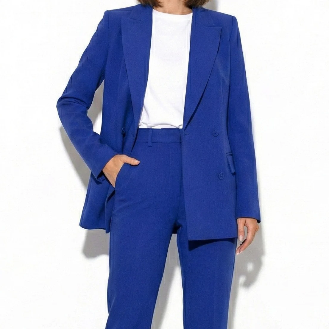 Phoebe – Women’s Tailored Blazer & Slim Trouser