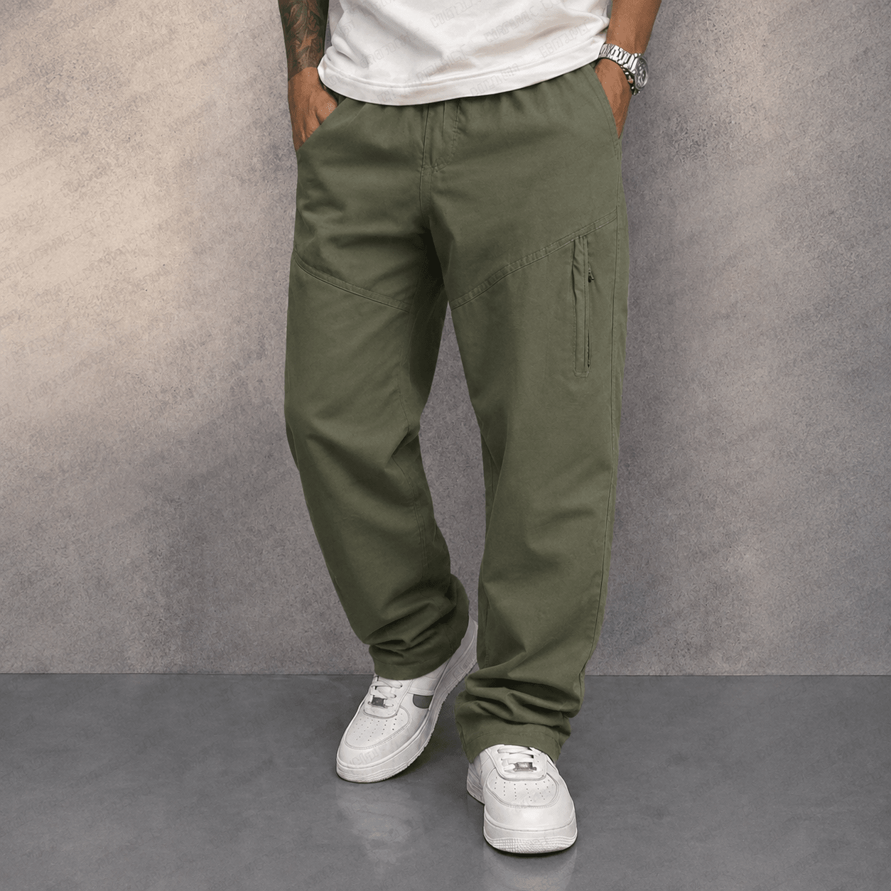 James - Men's Straight Leg Cargo Trousers with Zippered Pockets - Cargo Pants - Green - Parker&Brooks