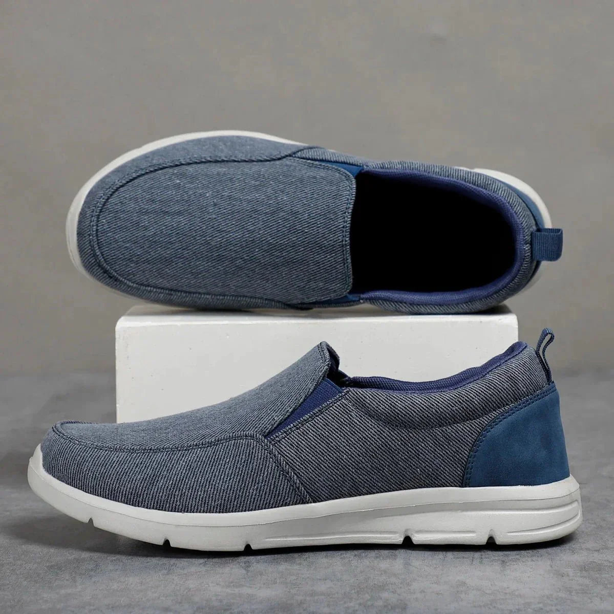 Jonas - Men's Orthopedic Slip - On Sneakers with Cushioned Sole - Trainers - Blue - Parker&Brooks