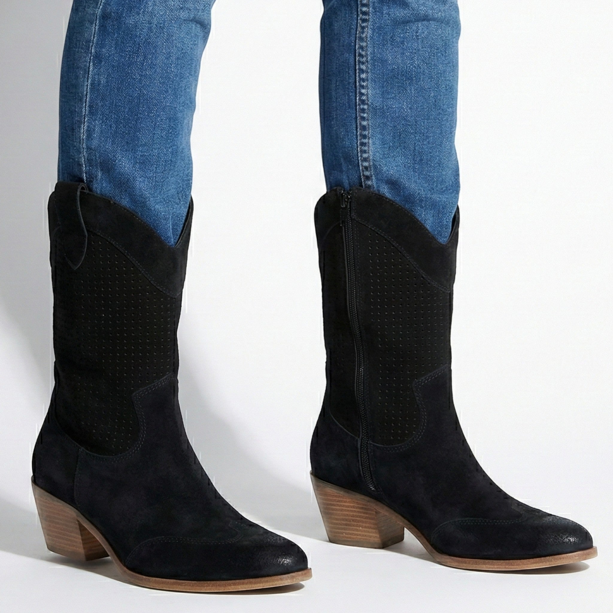 Josiane - Women's Block Heel Cowboy Boots - Boots - Black - Parker&Brooks