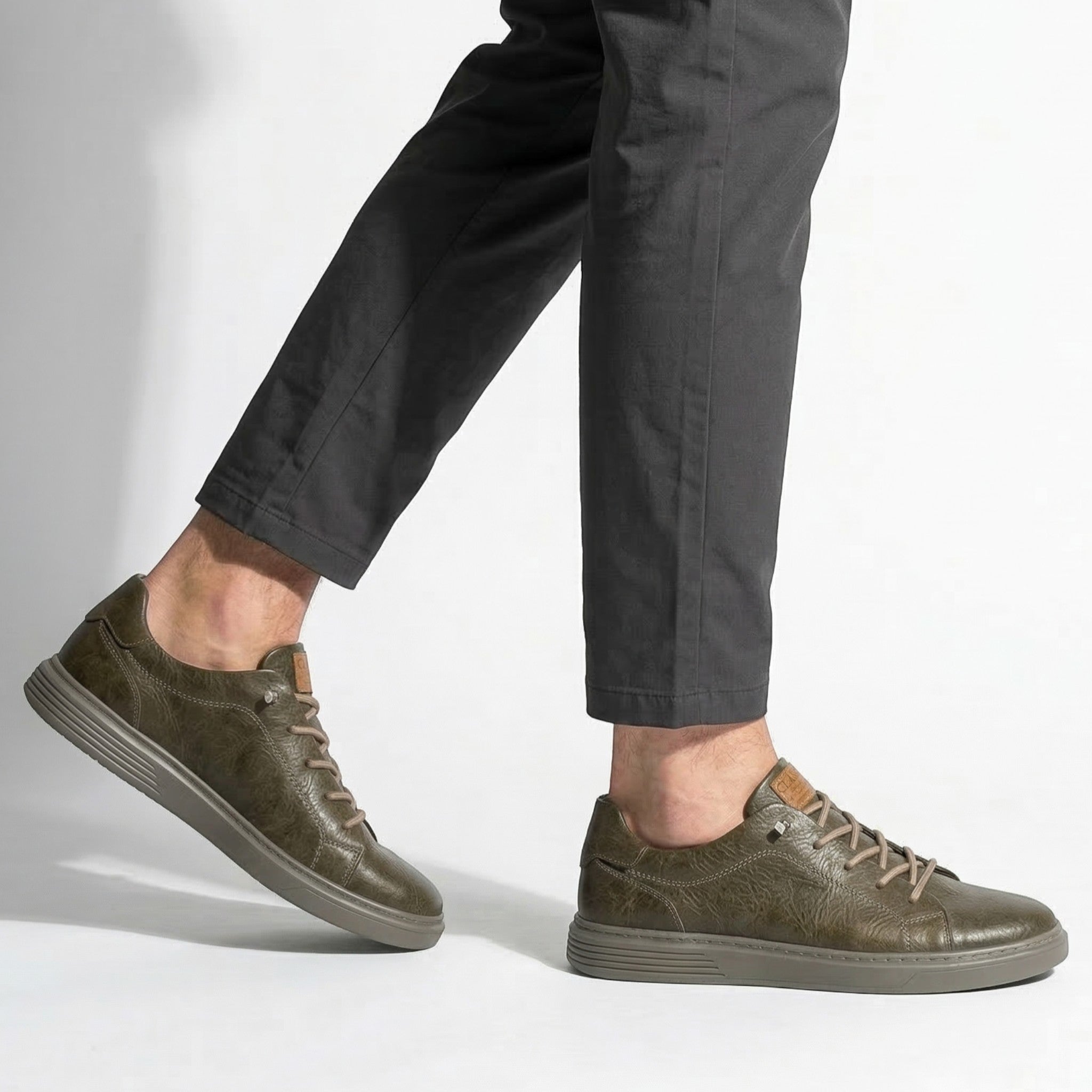 Julian - Men's Comfortable Low - Top Sneaker - Sneakers - Brown - Parker&Brooks