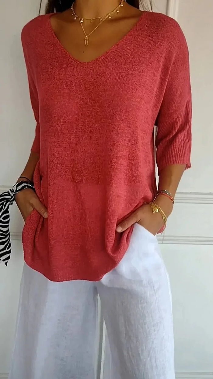 Juna – Elegant V-Neck Knitted Top