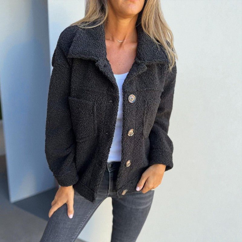 Lea – Wool Jacket with Buttons and Chest Pockets