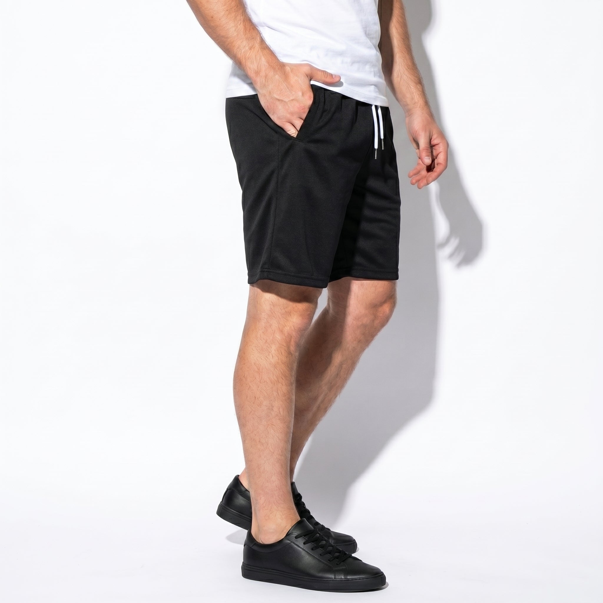 Marcus - Men's Relaxed Fit Drawstring Shorts with Elasticated Waist - Shorts Men - Black - Parker&Brooks