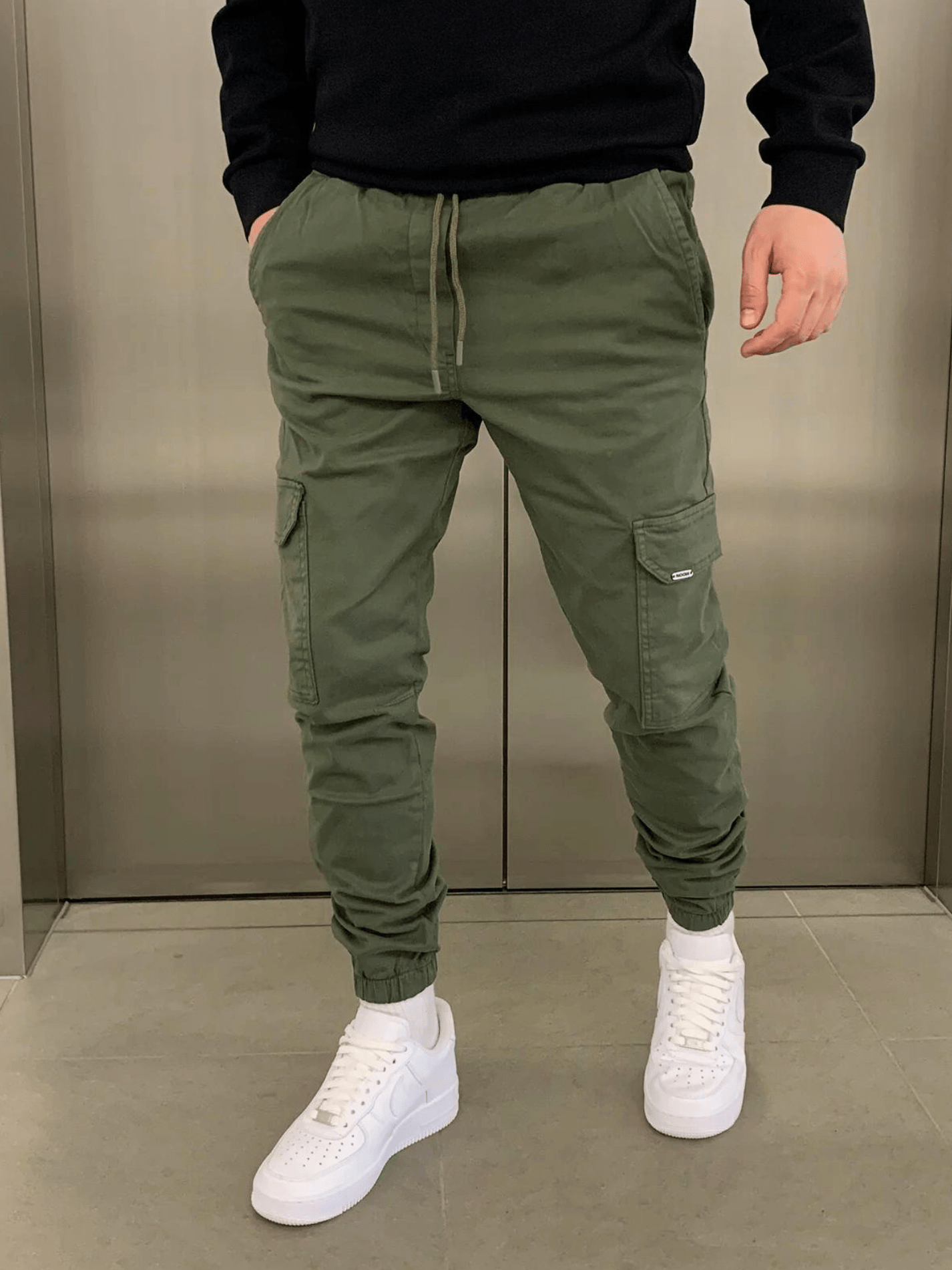 Markus – Stylish Cargo Joggers
