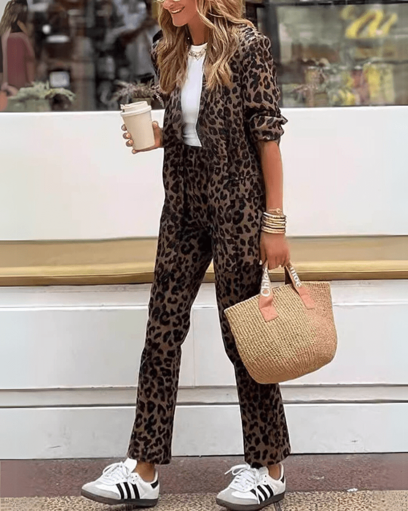 Melis – Stylish Leopard Print Ensemble