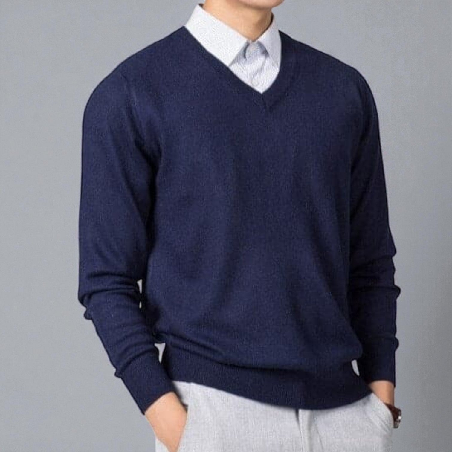 Nevan – Men's V-Neck Sweater Fine Knit