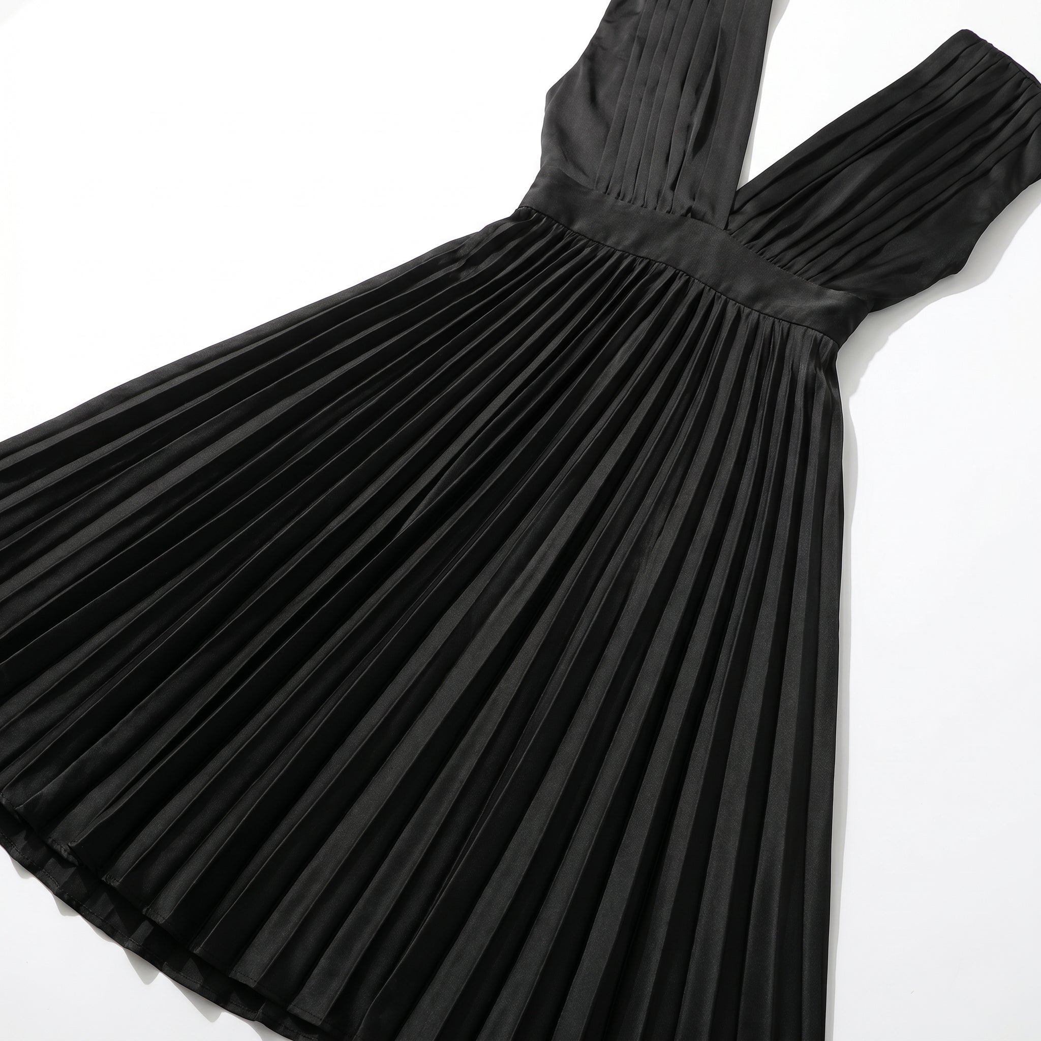 Stella - Women's Pleated Maxi Dress - Dress - Black - Parker&Brooks